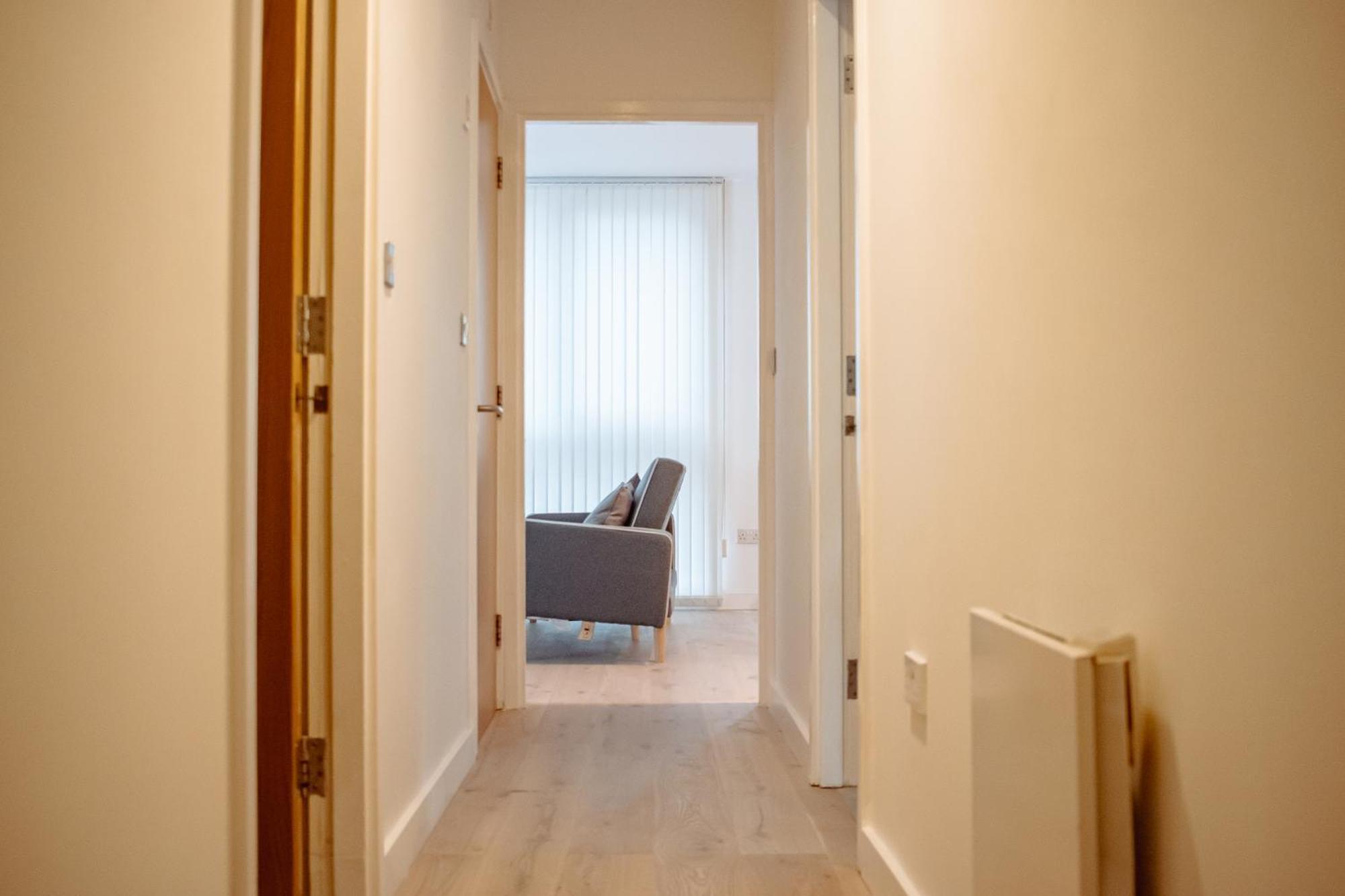 Central & Spacious, Sleeps 8, Perfect For Groups Leeds  Exterior photo